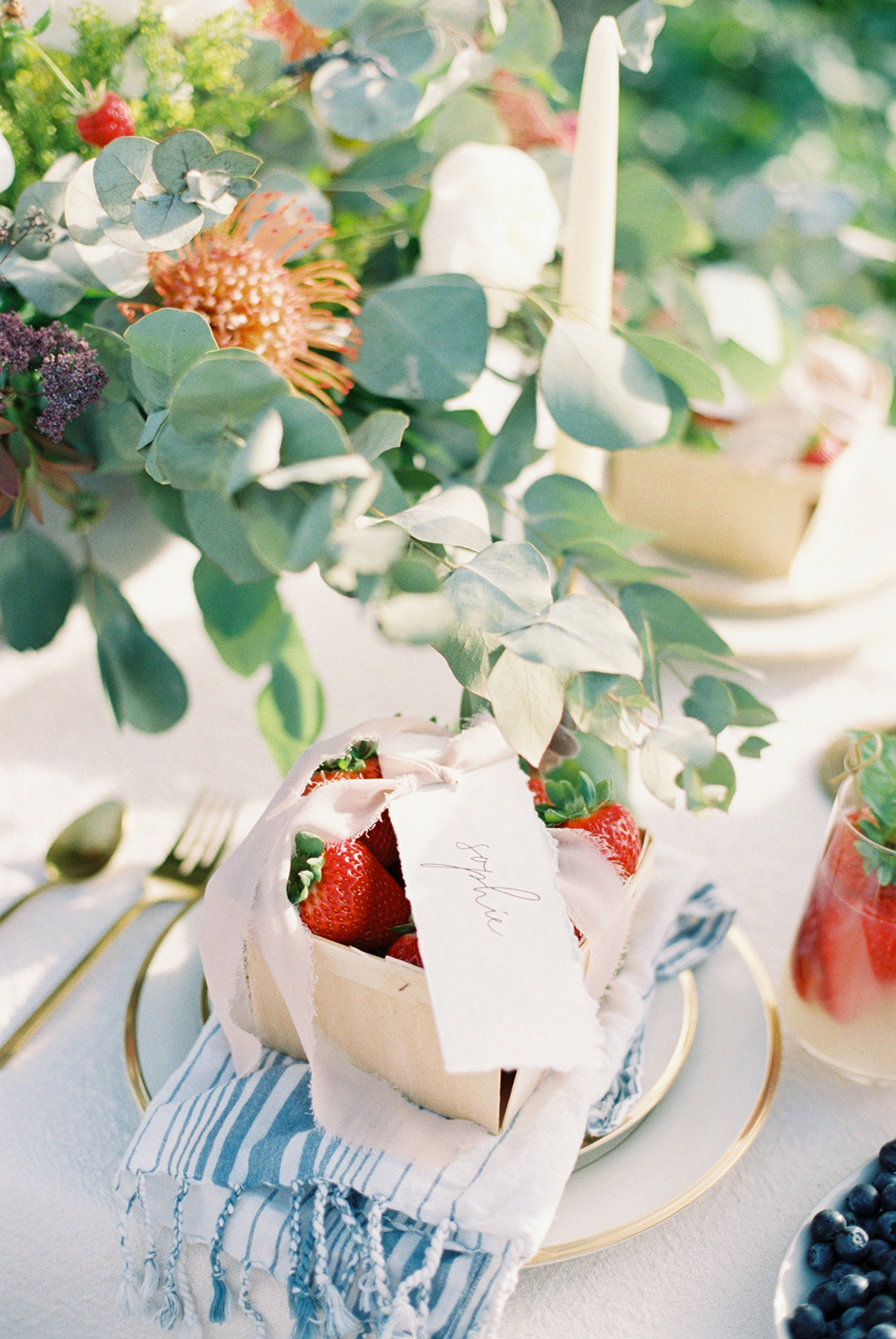 how to create a tablescape